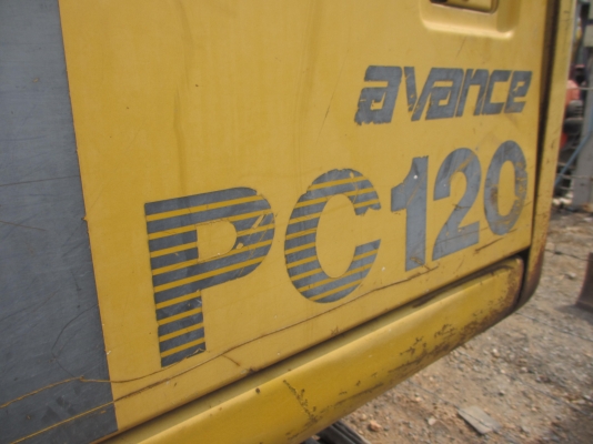 สภาพ 90 \% KOMATSU PC120-6ZE  เก่านอก เอวแน่น ปั็มแรง แอร์เย็น สภาพพร้อมใช้ สุดๆเอาไปแบ่งกันใช้ได้เลยครับ   น้องร็อค จัดหั้ย สนใจโทร สอบถามได้ 081-8535656