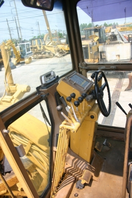 ขาย รถเกรด CATERPILLAR 140G-72V09xxx เก่าญี่ปุ่น สวยมาก เดิมๆ 2,900,000 TEL : 087-0339334 (อ็อฟ)