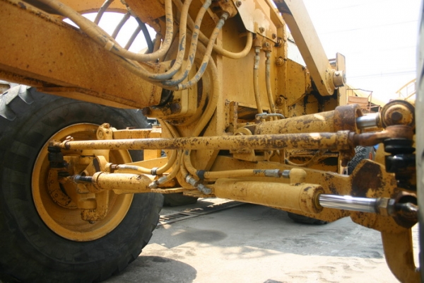 ขาย รถเกรด CATERPILLAR 140G-72V09xxx เก่าญี่ปุ่น สวยมาก เดิมๆ 2,900,000 TEL : 087-0339334 (อ็อฟ)