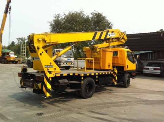 ให้เช่ารถกระเช้า 6 ล้อ ยกสูง 18.5 เมตร