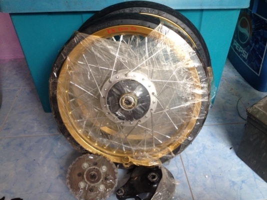 ขาย ล้อขอบ 14 ของ US  พล้อมยางคับ ได้ครบ ซื้อมาไชแค่1อาทิต