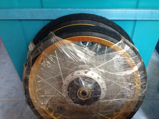 ขาย ล้อขอบ 14 ของ US  พล้อมยางคับ ได้ครบ ซื้อมาไชแค่1อาทิต