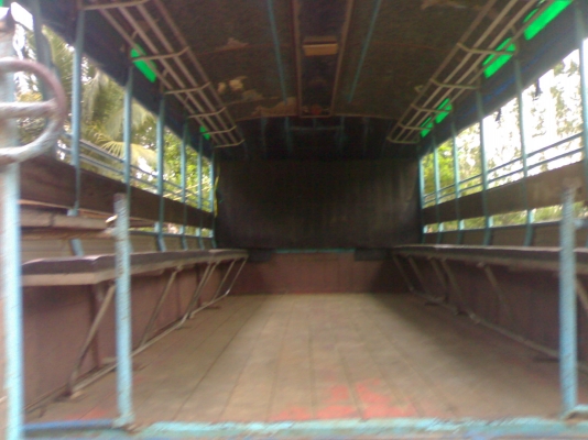 ขายหลังคาโดยสารพร้อมเบาะนั่งยาวสภาพดีมากๆ ขายหลังคาโดยสารพร้อมเบาะนั่งยาวสภาพดีมากๆ