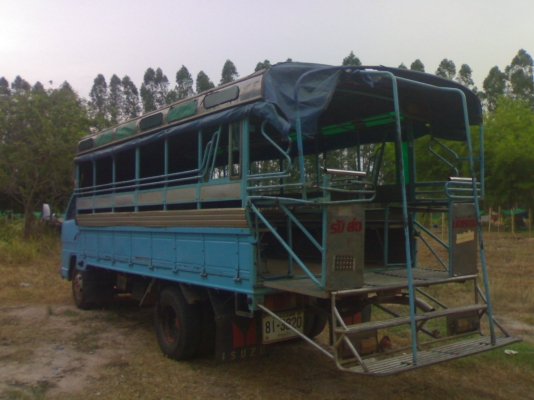 ขายหลังคาโดยสารพร้อมเบาะนั่งยาวสภาพดีมากๆ ขายหลังคาโดยสารพร้อมเบาะนั่งยาวสภาพดีมากๆ