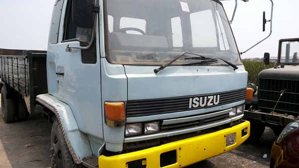 กระบะ6ล้อไม่ดั้ม