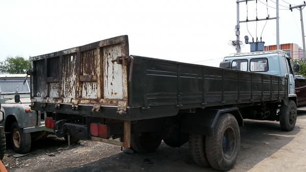 กระบะ6ล้อไม่ดั้ม