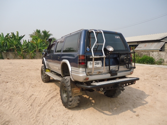 ขาย อีซูซุ ADVENTURE  4X4 ยกสูง เหลือ 200000 บาท