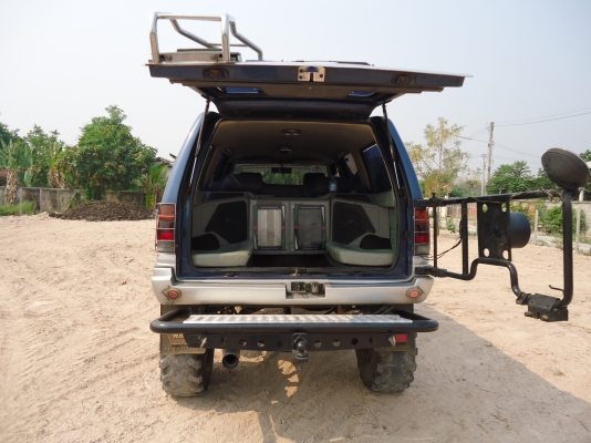 ขาย อีซูซุ ADVENTURE  4X4 ยกสูง เหลือ 200000 บาท