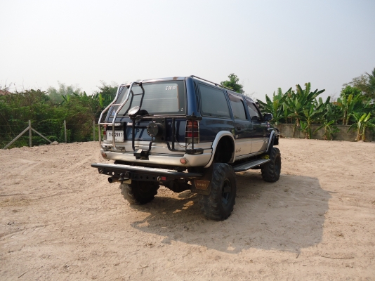 ขาย อีซูซุ ADVENTURE  4X4 ยกสูง เหลือ 200000 บาท