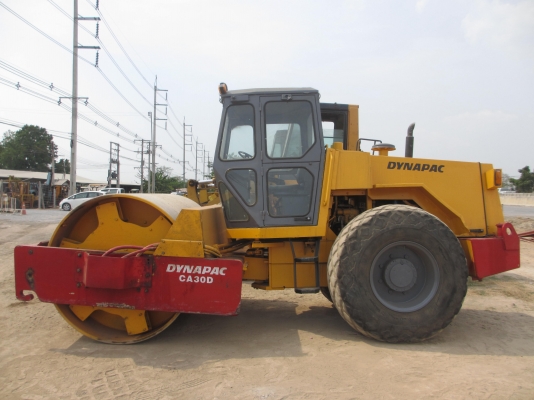 สภาพ 85 \% DYNAPAC-CA30D เก่านอก ไม่เคยงานในไทย มาก่อน สภาพ 85 \% DYNAPAC-CA30D เก่านอก ไม่เคยงานในไทย มาก่อน