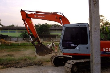 ขาย Hitachi 100 - 1 เอกสาน อินวอย์ รถพร้อมทำงาน  รถใช้ในฟามร์