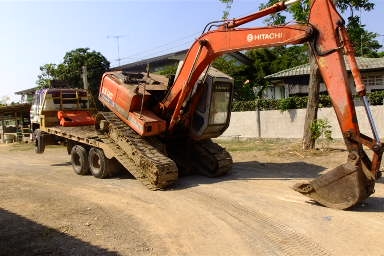 ขาย Hitachi 100 - 1 เอกสาน อินวอย์ รถพร้อมทำงาน  รถใช้ในฟามร์