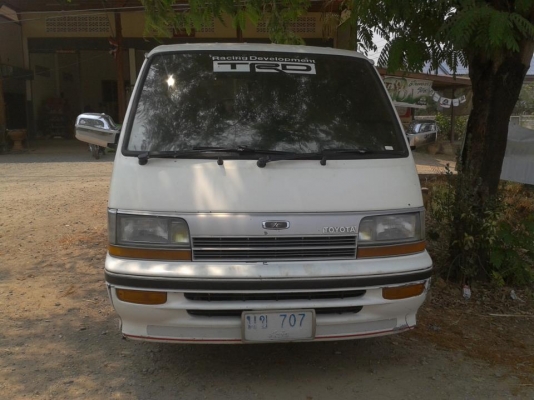 ขาย รถตู้ สภาพสวย  toyota  hiace ปี 93 เครื่องเดิม 2500 .