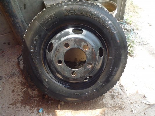 ล้อขอบ 16 - 5 น๊อต พร้อมยาง