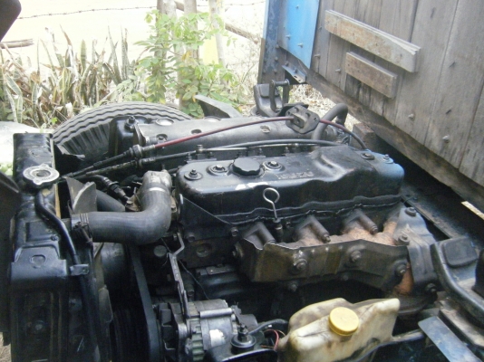 NKR 110เครื่องแน่นแรงทำมาใหม่ให้หมด ยางใหม่ อ.ว.ท พวงมาลัยพาเวอร์บรรทุก 5 ตันสบาบ