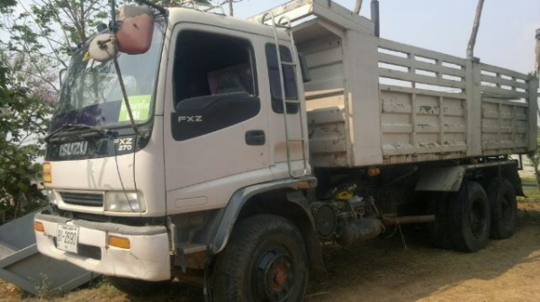 ขายด่วน ISUZU DECA270สองเพลาดั้มปี2546 มีระบบลำโพงลากลูกสภาพพร้อมใช้งานรีโทร 0801515451 0811838154