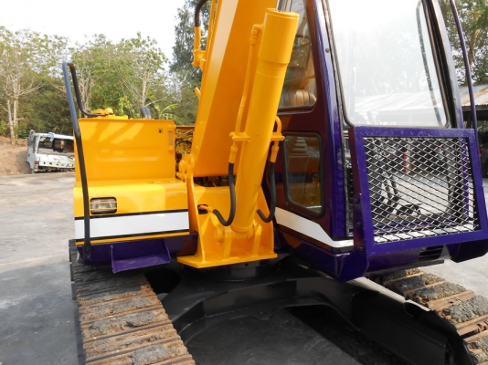 ขายรถขุด KOBELCO SK60. MARK 3  พร้อท LINE หัวกระแทก(หัวแย๊ก)เก่านอกปรับสภาพแล้วพร้อมใช้งาน