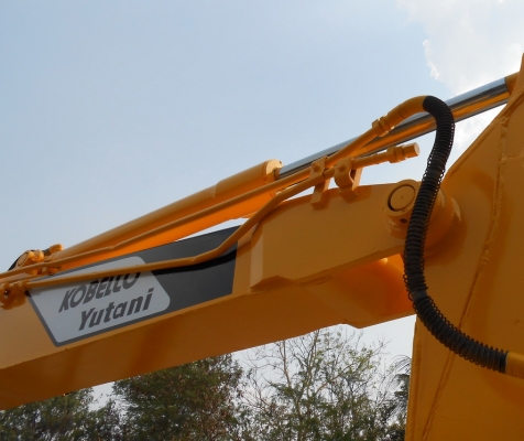 ขายรถขุด KOBELCO SK60. MARK 3  พร้อท LINE หัวกระแทก(หัวแย๊ก)เก่านอกปรับสภาพแล้วพร้อมใช้งาน