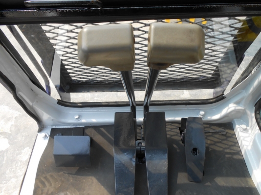 ขายรถขุด KOBELCO SK60. MARK 3  พร้อท LINE หัวกระแทก(หัวแย๊ก)เก่านอกปรับสภาพแล้วพร้อมใช้งาน