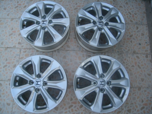 ขายล้อแม็กเดิม Honda jazz 15"x5.5" et45 4รู100 (081-3747940)