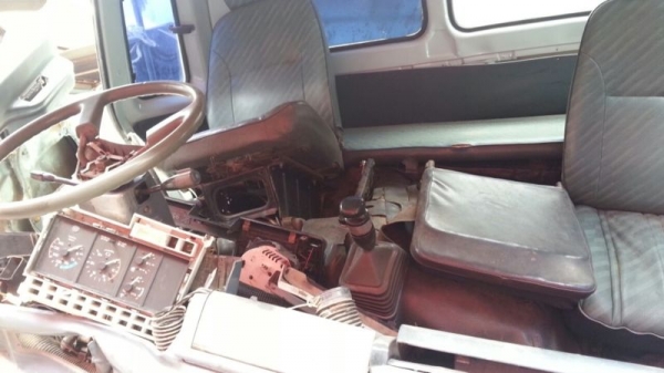 ( ขายตามสภาพ ) รถอิซูซุ 10 ล้อดั๊ม 240 แรงม้า  ( นางฟ้าแท้ )  สนใจติดต่อ 081 - 6079515