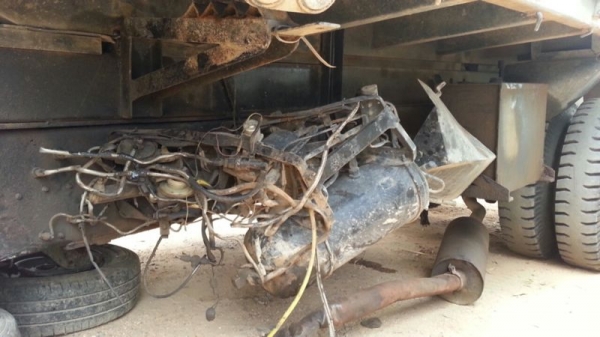 ( ขายตามสภาพ ) รถอิซูซุ 10 ล้อดั๊ม 240 แรงม้า  ( นางฟ้าแท้ )  สนใจติดต่อ 081 - 6079515