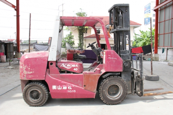 ขายรถโฟล์คลิฟท์ 4 ตัน TCM Acroba40