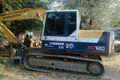 KOMATSU PC120-5 เก่านอกยังไม่ใด้ใช้ในไทย