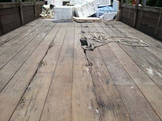 รถอิซูซุ 6 ล้อ รั่ว 150 แรงม้า ปี 54 สนใจติดต่อ 081 - 6079515 รถอิซูซุ 6 ล้อ รั่ว 150 แรงม้า ปี 54 สนใจติดต่อ 081 - 6079515