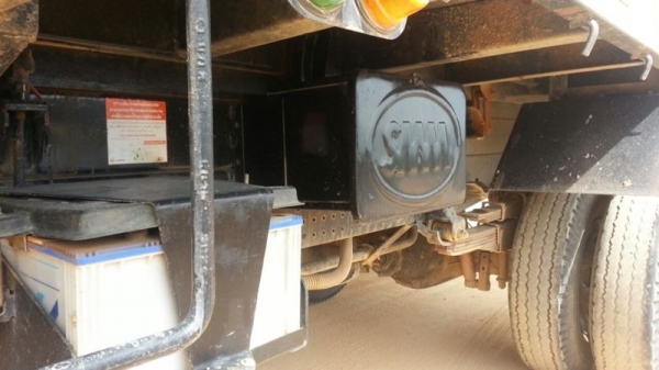 รถอิซูซุ 6 ล้อดั๊ม NPR 150 แรงม้า ปี 52 วิ่ง 120000 กว่า กม. สนใจติดต่อ 081 - 6079515