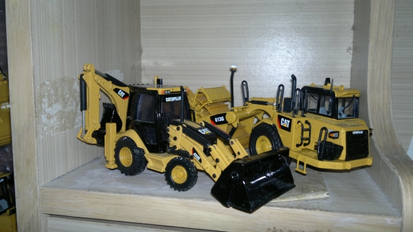 รถcatterpillar มีหลายแบบคับ จัดมาให้ชมกันเลยคับ รถcatterpillar มีหลายแบบคับ จัดมาให้ชมกันเลยคับ