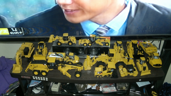 รถcatterpillar มีหลายแบบคับ จัดมาให้ชมกันเลยคับ รถcatterpillar มีหลายแบบคับ จัดมาให้ชมกันเลยคับ