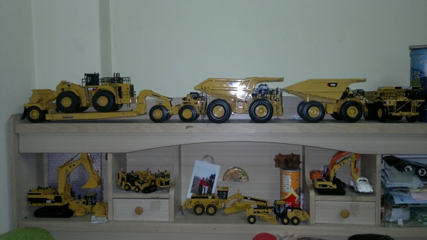 รถcatterpillar มีหลายแบบคับ จัดมาให้ชมกันเลยคับ รถcatterpillar มีหลายแบบคับ จัดมาให้ชมกันเลยคับ