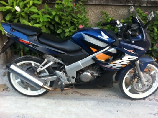 ขาย ขาย ขาย Honda CBR 150 ทะเบียน พร้อมเล่มชุดโอน ขาย ขาย ขาย Honda CBR 150 ทะเบียน พร้อมเล่มชุดโอน