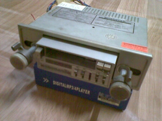 ขายวิทยุเทป วินเทจ ยีห้อ roadstar rs-9000hp extra auto reverse ราคา 1300 บาท