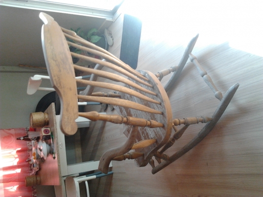 ขอ ขาย-เก้า อี้ โยก โบรานไม้สัก ราคา 3200 โทร0985849113