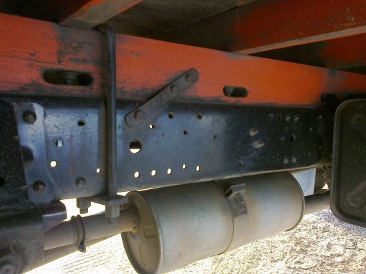 ขาย NPR 120  ฝาขาว ปี 43  ช่วงล่างใหญ่  F-หน้า  F - หลัง