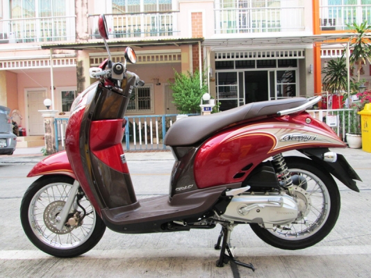 ขาย Scoopy i ปี 2012 ตัว TOP ไมล์แท้ 3320 กม เครื่องหัวฉีดประหยัดน้ำมัน สภาพสวยเดิมๆ จากโรงงาน สีแดง น้ำตาล จด 28 พฤษภาคม 2555 ราคา 29900 บาท