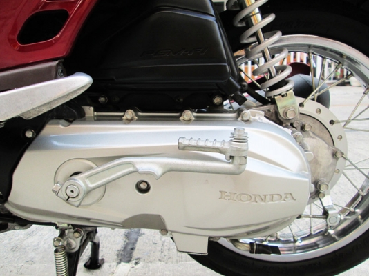 ขาย Scoopy i ปี 2012 ตัว TOP ไมล์แท้ 3320 กม เครื่องหัวฉีดประหยัดน้ำมัน สภาพสวยเดิมๆ จากโรงงาน สีแดง น้ำตาล จด 28 พฤษภาคม 2555 ราคา 29900 บาท