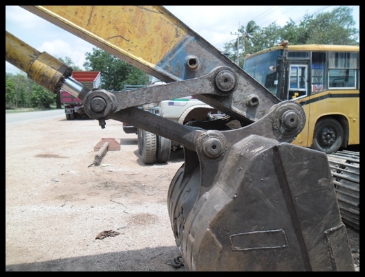 แมคโคร PC 200 รุ่น 3 สภาพสวยๆ