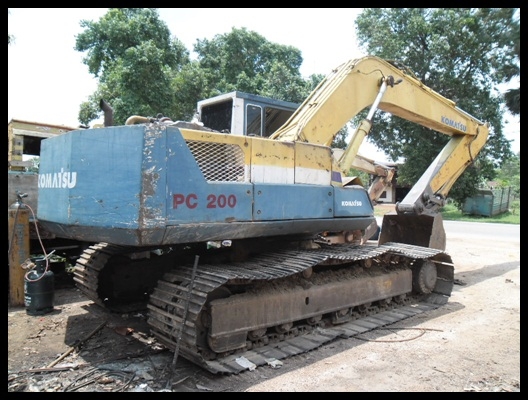 แมคโคร PC 200 รุ่น 3 สภาพสวยๆ