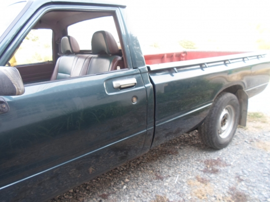 TOYOTA  LN ม้ากระโดด 2 ตา สภาพสวย 75,000 พร้อมขับ