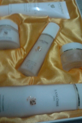 ขายเครื่องสำอาง ขายเครื่องสำอาง