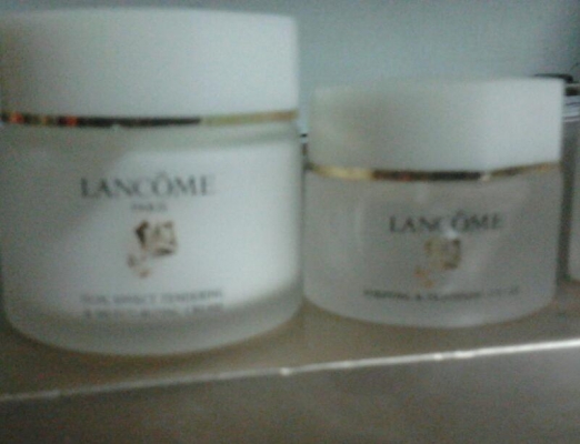 ขายเครื่องสำอาง ขายเครื่องสำอาง