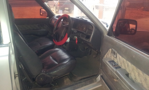 ขอขายของดีราคาถูก B2500 ครับ