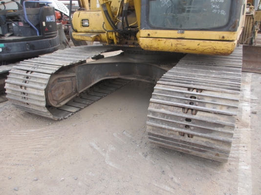 สภาพ 95 \% KOMATSU PC130-6  เก่านอก เอวแน่น ปั็มแรง สภาพพร้อมใช้ สุดๆเอาไปแบ่งกันใช้ได้เลยครับ  แทรกกว้าง เดินไว