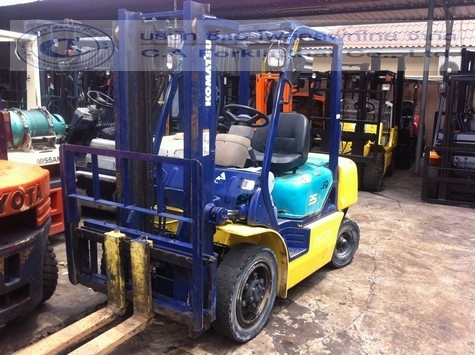 ขาย รถโฟล์คลิฟท์ KOMATSU รุ่น FD25-12C