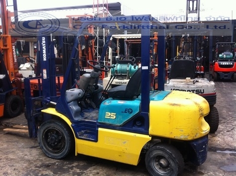 ขาย รถโฟล์คลิฟท์ KOMATSU รุ่น FD25-12C