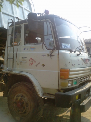 ขายรถบรรทุก10ล้อHINO SUMO 227 220HP เครื่องดี คัสชีส์มีรอยเชื่อม1นิ้ว หัวบางเดิม พร้อมโอนครับ