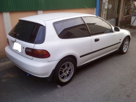ขาย civic 3 Dr สีขาว ปี95 ออโต้ หัวฉีด ดิส4ล้อ ไม่แก๊ส สด140,000